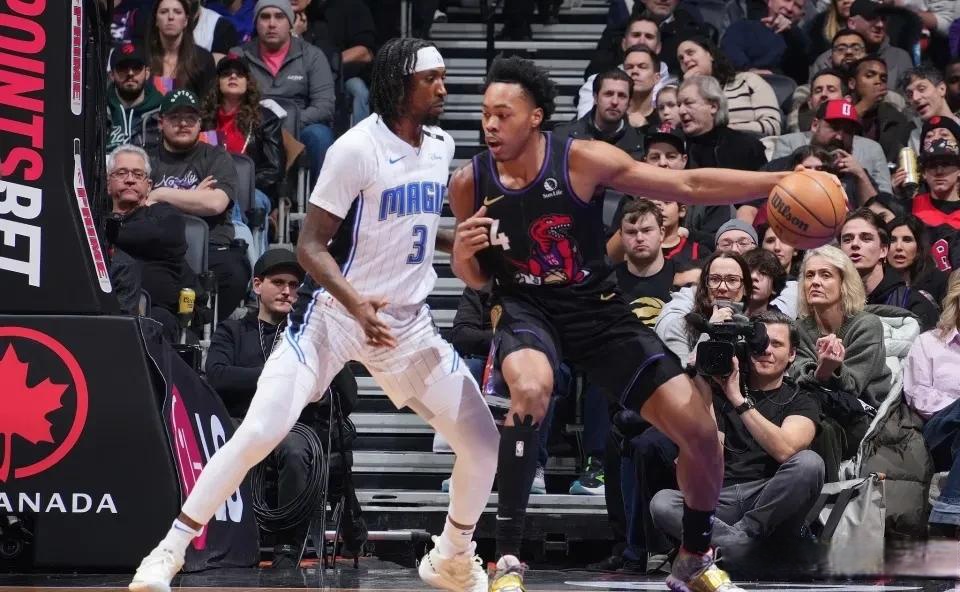 半岛体育在线网站-包含猛龙主场击败爵士，范弗利特连得分的词条