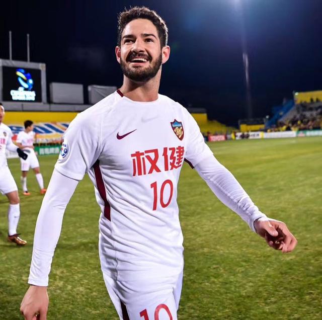 半岛体育官方网站入口-天津权健足球队主教练喊话球队备战