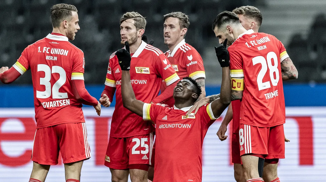 半岛综合平台app下载-不莱梅球队主场告捷，成功跻身联赛前八的简单介绍